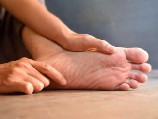 8 cảnh báo vấn đề sức khỏe xuất hiện ở bàn chân