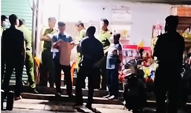 Hai cháu bé 6 và 8 tuổi tử vong bất thường tại nhà ông bà ngoại Hai cháu bé 6 và 8 tuổi tử vong bất thường tại nhà ông bà ngoại