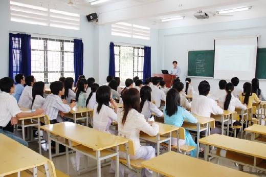 Cuộc đời cách biệt của 3 học sinh cùng lớp sau 25 năm ra trường: Người học giỏi nhất, học kém nhất, nghịch ngợm nhất, ai thành công hơn Cuộc đời cách biệt của 3 học sinh cùng lớp sau 25 năm ra trường: Người học giỏi nhất, học kém nhất, nghịch ngợm nhất, ai thành công hơn