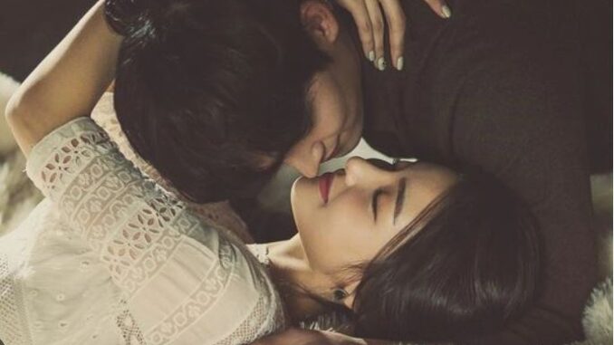Khi một người đàn ông hôn bạn ở 2 nơi này, chứng tỏ anh ấy yêu bạn rất nhiều Khi một người đàn ông hôn bạn ở 2 nơi này, chứng tỏ anh ấy yêu bạn rất nhiều