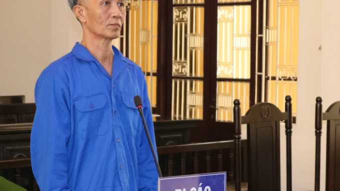 Ném cháu 2 tuổi xuống ao, ông ngoại nhận án 10 năm tù Ném cháu 2 tuổi xuống ao, ông ngoại nhận án 10 năm tù