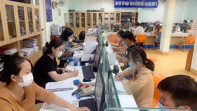 Cách tính trợ cấp với cán bộ công chức nghỉ việc khi tinh gọn bộ máy Cách tính trợ cấp với cán bộ công chức nghỉ việc khi tinh gọn bộ máy