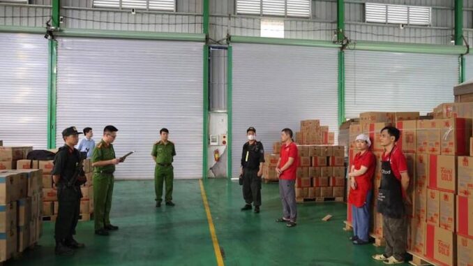Bóc trần thủ đoạn làm giả hàng trăm tấn mì chính, hạt nêm của Công ty Famimoto Bóc trần thủ đoạn làm giả hàng trăm tấn mì chính, hạt nêm của Công ty Famimoto