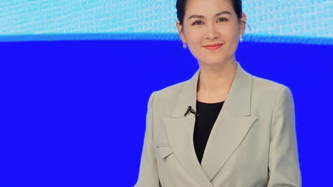Nữ MC bị nhà đài lãng quên bất ngờ tỏa sáng chỉ trong một khoảnh khắc! Khán giả yêu cầu tăng lương gấp Nữ MC bị nhà đài lãng quên bất ngờ tỏa sáng chỉ trong một khoảnh khắc! Khán giả yêu cầu tăng lương gấp