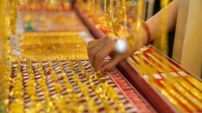 Có tiền mua vàng nhớ lấy 3 nguyên tắc n:ày: Luôn sinh lời không lo lỗ Có tiền mua vàng nhớ lấy 3 nguyên tắc n:ày: Luôn sinh lời không lo lỗ