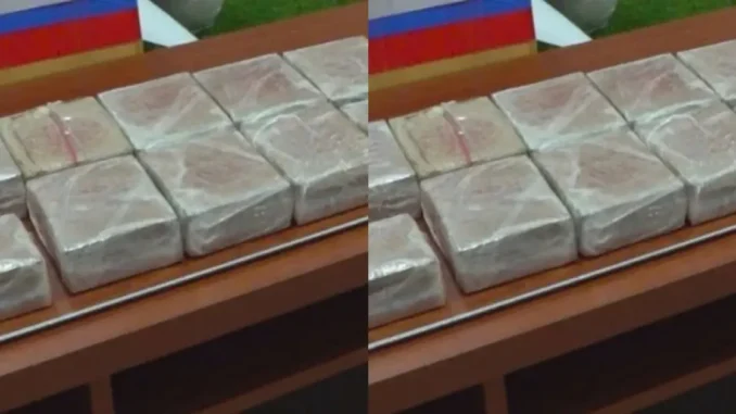 Người đàn ông quốc tịch Đức vận chuyển m.a tú.y vào Việt Nam Người đàn ông quốc tịch Đức vận chuyển m.a tú.y vào Việt Nam