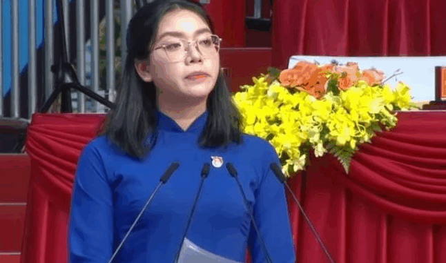 Cô gái phát biểu ở đại lễ 30/4 là ai? Cô gái phát biểu ở đại lễ 30/4 là ai?