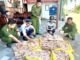 Phát hiện gần 500kg chân gà, đuôi lợn ‘bẩn’ trong kho công ty thực phẩm sạch