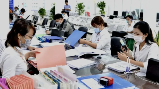Chuyển cán bộ cấp tỉnh và huyện về xã, vậy cán bộ cấp xã sẽ đi đâu? Chuyển cán bộ cấp tỉnh và huyện về xã, vậy cán bộ cấp xã sẽ đi đâu?
