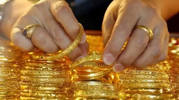 Giá vàng hôm nay 15.5: Ồ ạt giảm, lao thẳng xuống đáy Giá vàng hôm nay 15.5: Ồ ạt giảm, lao thẳng xuống đáy