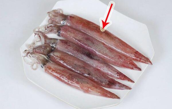 Người bán mực tiết lộ: Cách phân biệt mực trứng nuôi tự nhiên và mực trứng nhân tạo làm gi;ả, tinh ý biết ngay Người bán mực tiết lộ: Cách phân biệt mực trứng nuôi tự nhiên và mực trứng nhân tạo làm gi;ả, tinh ý biết ngay