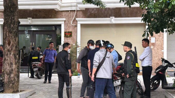Công an xuất hiện tại nhà của tr:ùm gi:ang h:ồ khét tiếng ở Thanh Hóa