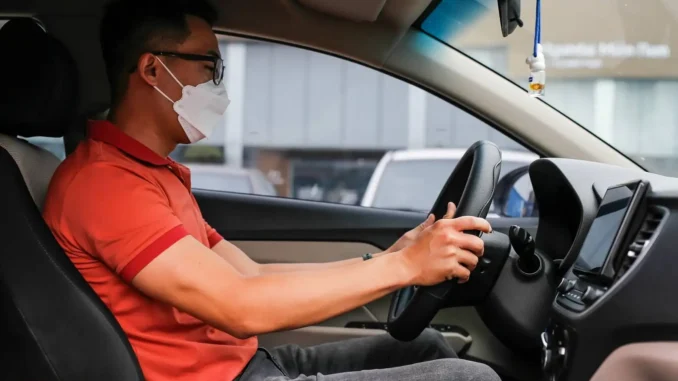 Căn đường c:ực chuẩn với thầy dạy lái xe lâu năm: Chỉ với 5 bước, lái mới đi thành thạo như tài xế taxi, “cân” mọi cung đường khó Căn đường c:ực chuẩn với thầy dạy lái xe lâu năm: Chỉ với 5 bước, lái mới đi thành thạo như tài xế taxi, “cân” mọi cung đường khó