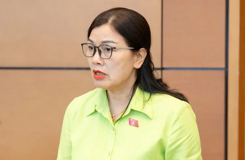 Thiếu tướng Nguyễn Thị Xuân nghỉ hưu từ 1/6 Thiếu tướng Nguyễn Thị Xuân nghỉ hưu từ 1/6