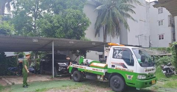 Hà Nội: Bắt đầu ‘chiến dịch’ giải tỏa 50 bãi trông giữ ô tô trái phép tại quận Hoàng Mai Hà Nội: Bắt đầu ‘chiến dịch’ giải tỏa 50 bãi trông giữ ô tô trái phép tại quận Hoàng Mai