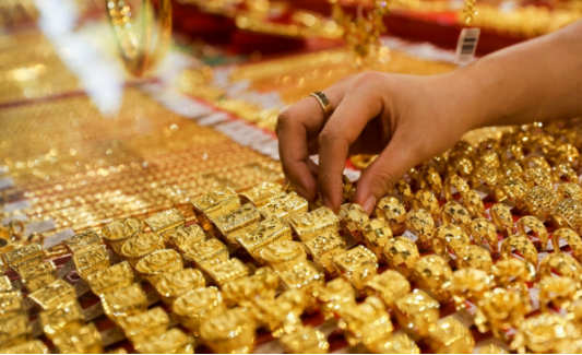 Giá vàng chiều nay 3/5: Trời ơi nghỉ lễ cũng không yên, kinhkhung chưa từng thấy Giá vàng chiều nay 3/5: Trời ơi nghỉ lễ cũng không yên, kinhkhung chưa từng thấy