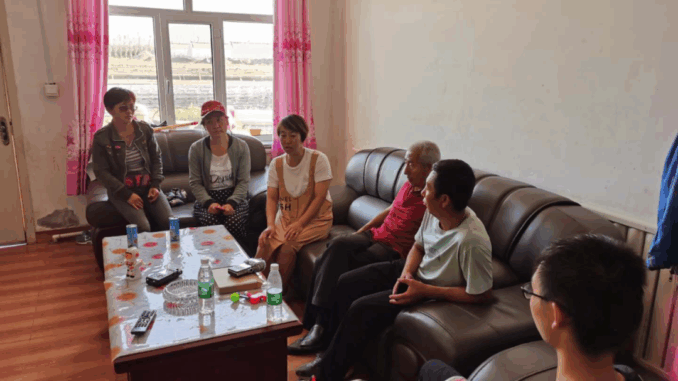 Chồng tôi là con trưởng, là niềm tự hào của cả họ vậy mà lại bị bố chồng gạch tên khỏi d:.i ch:.úc Chồng tôi là con trưởng, là niềm tự hào của cả họ vậy mà lại bị bố chồng gạch tên khỏi d:.i ch:.úc