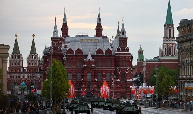 Nga cảnh báo ớn lạnh sau khi Tổng thống Ukraine đe dọa sự an toàn của các lãnh đạo thế giới dự Ngày Chiến thắng Nga cảnh báo ớn lạnh sau khi Tổng thống Ukraine đe dọa sự an toàn của các lãnh đạo thế giới dự Ngày Chiến thắng