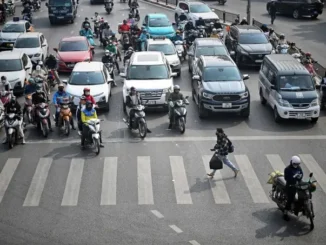 Ôtô dừng chờ quá vạch bị phạt 18-20 triệu đồng như vượt đèn đỏ