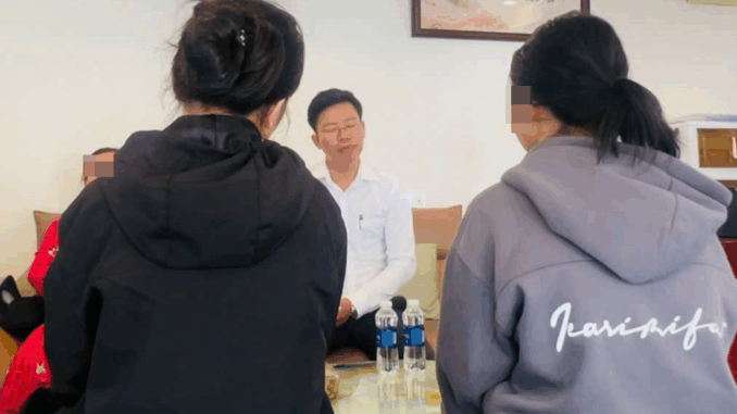 Khởi tố vụ án 2 con gái tố bị cha ruột hiếp dâm ở TPHCM Khởi tố vụ án 2 con gái tố bị cha ruột hiếp dâm ở TPHCM