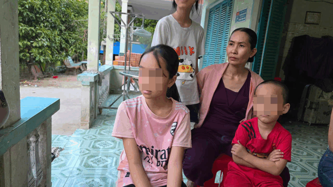 Vụ nữ sinh tử vong ở Vĩnh Long: Công an mời người mẹ lên làm việc Vụ nữ sinh tử vong ở Vĩnh Long: Công an mời người mẹ lên làm việc