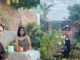 Vợ chồng bỏ việc lương cao về phố núi, biến nhà gỗ 50 năm thành chốn đẹp như mơ