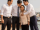 Chồng bỏ đi theo cô gái khác, người phụ nữ làng chài ở vậy nuôi 3 con trai ăn học, 20 năm sau các con trở về làm cho mẹ một việc khiến ai cũng ngưỡng mộ…