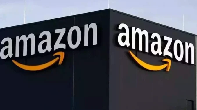Cộng đồng mạng kêu gọi tẩy chay sàn thương mại điện tử Amazon vì Quốc kỳ Việt Nam Cộng đồng mạng kêu gọi tẩy chay sàn thương mại điện tử Amazon vì Quốc kỳ Việt Nam