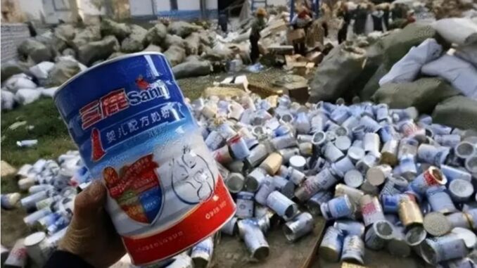Đau lòng: 300.000 trẻ bị hỏng thận vì sữa giả Đau lòng: 300.000 trẻ bị hỏng thận vì sữa giả