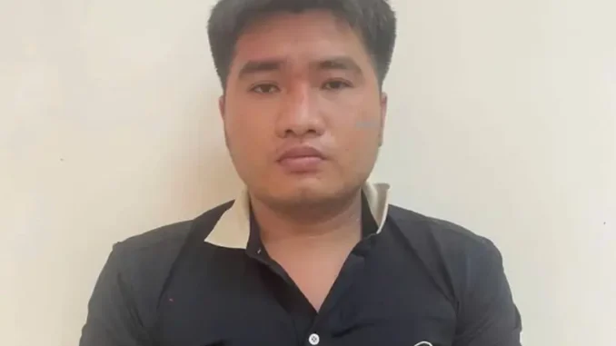 Vụ đối tượng đ:â:m k:i:m ti:ê:m vào đùi 5 học sinh ở Bình Dương: Nghi phạm kh:a:i dung dịch gì trong ống t:iê:m? Vụ đối tượng đ:â:m k:i:m ti:ê:m vào đùi 5 học sinh ở Bình Dương: Nghi phạm kh:a:i dung dịch gì trong ống t:iê:m?