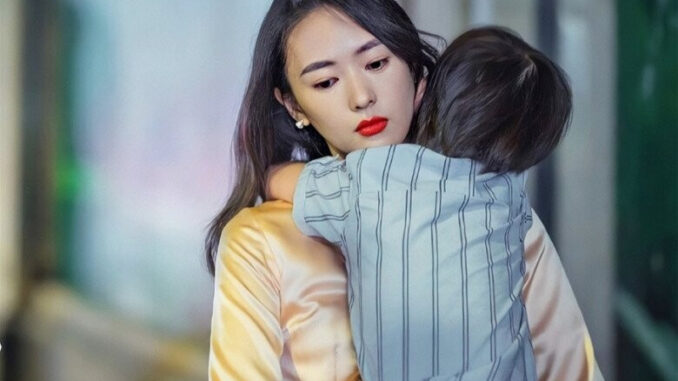 Khi đã đường ai nấy đi, dù không muốn liên lạc nhiều với chồng cũ nhưng mẹ chồng cũ vẫn đối xử rất tốt với tôi, vì thế thỉnh thoảng tôi vẫn đưa con tới thăm ông bà nội. Tôi thực sự bất ngờ khi mở chiếc balo con trai tôi được bà nội tặng Khi đã đường ai nấy đi, dù không muốn liên lạc nhiều với chồng cũ nhưng mẹ chồng cũ vẫn đối xử rất tốt với tôi, vì thế thỉnh thoảng tôi vẫn đưa con tới thăm ông bà nội. Tôi thực sự bất ngờ khi mở chiếc balo con trai tôi được bà nội tặng