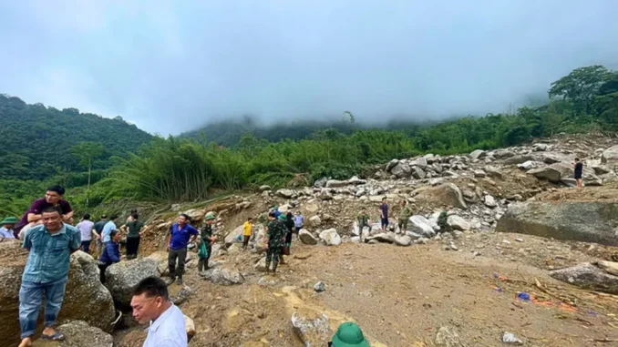 Miền Bắc sắp mưa lớn diện rộng, cảnh báo lũ quét và sạt lở nhiều nơi Miền Bắc sắp mưa lớn diện rộng, cảnh báo lũ quét và sạt lở nhiều nơi