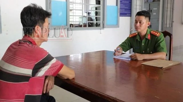 Say rượu, gọi đường dây nóng công an tỉnh quấy rối Say rượu, gọi đường dây nóng công an tỉnh quấy rối