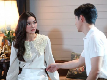 Vợ vay tiền cho chồng đi XKLĐ 7 năm trời. Số tiền anh gửi về chị dành dụm tiết kiệm trả nợ, xây nhà đàng hoàng. Những tưởng ngày anh về gia đình sẽ được sum họp hạnh phúc. Nhưng rồi chị ch::ết trân khi biết chồng đã chung sống với người tình 7 năm qua ở xứ người. Ki::nh kh::ủng hơn nữa giờ đây anh nghe lời ả ta muốn vợ từ bỏ tài sản chung, ra đi tay trắng cùng 2 đứa con: “Em sang tên đất cho anh và đừng tra::nh ch::::ấp gì cả… anh sẽ không tra::nh già::nh quyền nuôi con với… Vợ vay tiền cho chồng đi XKLĐ 7 năm trời. Số tiền anh gửi về chị dành dụm tiết kiệm trả nợ, xây nhà đàng hoàng. Những tưởng ngày anh về gia đình sẽ được sum họp hạnh phúc. Nhưng rồi chị ch::ết trân khi biết chồng đã chung sống với người tình 7 năm qua ở xứ người. Ki::nh kh::ủng hơn nữa giờ đây anh nghe lời ả ta muốn vợ từ bỏ tài sản chung, ra đi tay trắng cùng 2 đứa con: “Em sang tên đất cho anh và đừng tra::nh ch::::ấp gì cả… anh sẽ không tra::nh già::nh quyền nuôi con với…