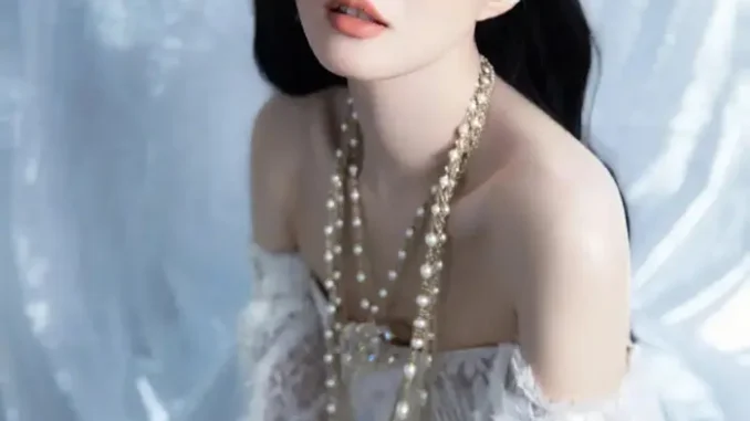 Nữ ca sĩ gặp 'sự cố tiêu hóa' trên sân khấu, khán giả cho biết đã ngửi thấy mùi hôi Nữ ca sĩ gặp 'sự cố tiêu hóa' trên sân khấu, khán giả cho biết đã ngửi thấy mùi hôi