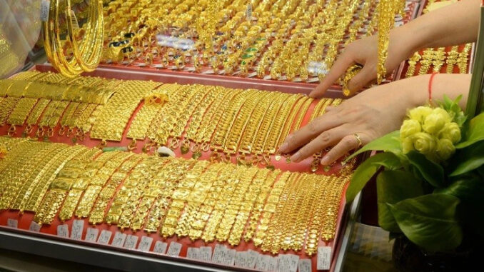 TIN BUỒN về giá vàng sáng nay: Hàng triệu người “hết đường lui”, giờ quay đầu là bờ cũng khá muộn rồi, chịu l:;ỗ thôi TIN BUỒN về giá vàng sáng nay: Hàng triệu người “hết đường lui”, giờ quay đầu là bờ cũng khá muộn rồi, chịu l:;ỗ thôi