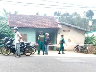 Rùng mình phát hiện thi thể phân hủy trong nhà tắm sau gần một năm khóa cửa