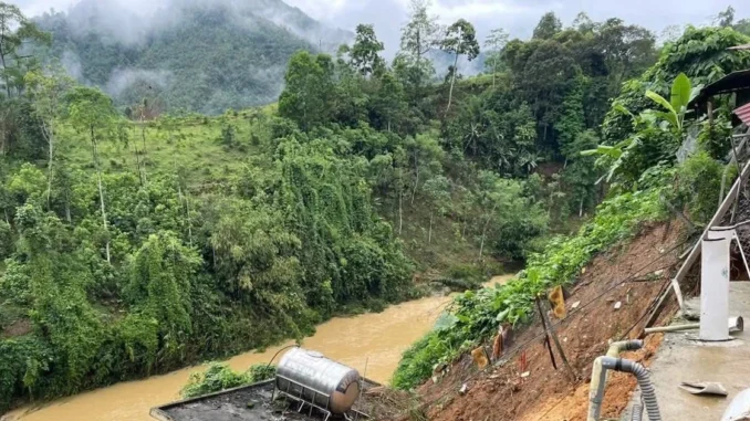 Mưa lớn gây ngập úng, sạt lở cục bộ tại Tuyên Quang Mưa lớn gây ngập úng, sạt lở cục bộ tại Tuyên Quang