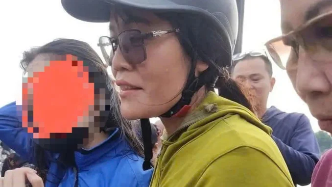 Cô giáo lao xuống sông cứu nữ sinh: “Thức trắng 2 đêm, tôi cố bơi hết sức” Cô giáo lao xuống sông cứu nữ sinh: “Thức trắng 2 đêm, tôi cố bơi hết sức”