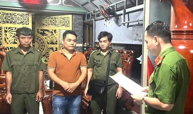 Đã bắt khẩn cấp Nguyễn Văn Luyện, Nguyễn Văn Vinh và 3 cán bộ phường ở Đồng Nai Đã bắt khẩn cấp Nguyễn Văn Luyện, Nguyễn Văn Vinh và 3 cán bộ phường ở Đồng Nai
