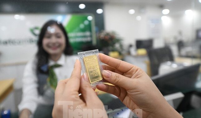 Giá vàng giảm rất mạnh Giá vàng giảm rất mạnh