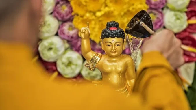 Liên tiếp 8 ngày Lễ Phật Đản (5/5-12/5): 3 con giáp được Đức Phật ban Tài-Lộc ngập lối, no nê t:iền b:ạc Liên tiếp 8 ngày Lễ Phật Đản (5/5-12/5): 3 con giáp được Đức Phật ban Tài-Lộc ngập lối, no nê t:iền b:ạc