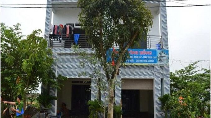 Sau tiếng n:ổ lớn, 2 người t:uv:ong