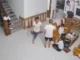 Vụ chồng đánh vợ đến nhập viện: Con thấy mẹ bị đánh nên trích xuất camera gửi cho bác xem