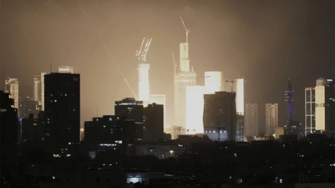 Tên lửa Iran có thể đã đánh trúng trụ sở Bộ Quốc phòng Israel Tên lửa Iran có thể đã đánh trúng trụ sở Bộ Quốc phòng Israel