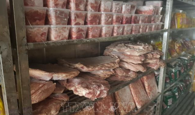 Phát hiện hơn 1.400kg thực phẩm không rõ nguồn gốc tại Bình Dương Phát hiện hơn 1.400kg thực phẩm không rõ nguồn gốc tại Bình Dương