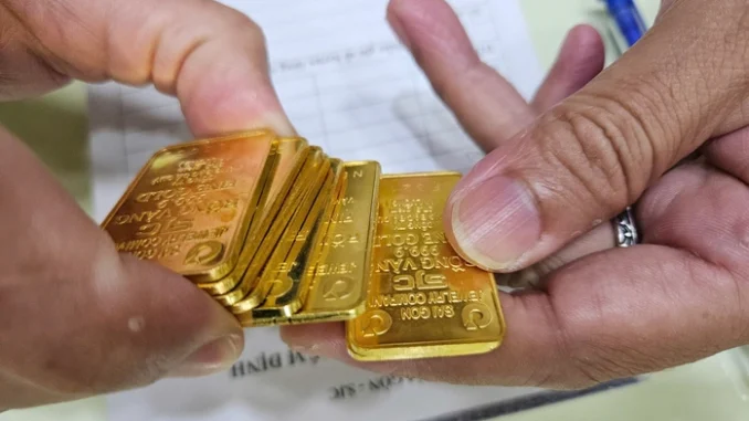 Giá vàng hôm nay 1-6: Người mua vàng miếng lỗ gần 5 triệu đồng, giá còn giảm tiếp? Giá vàng hôm nay 1-6: Người mua vàng miếng lỗ gần 5 triệu đồng, giá còn giảm tiếp?