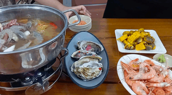 Trời ơi buffet hải sản của bà con đây, s:.ợ chưa Trời ơi buffet hải sản của bà con đây, s:.ợ chưa
