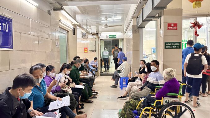 Hàng triệu người dân phấn khởi, vui mừng khi nghe tin miễn v;iện phí 100%